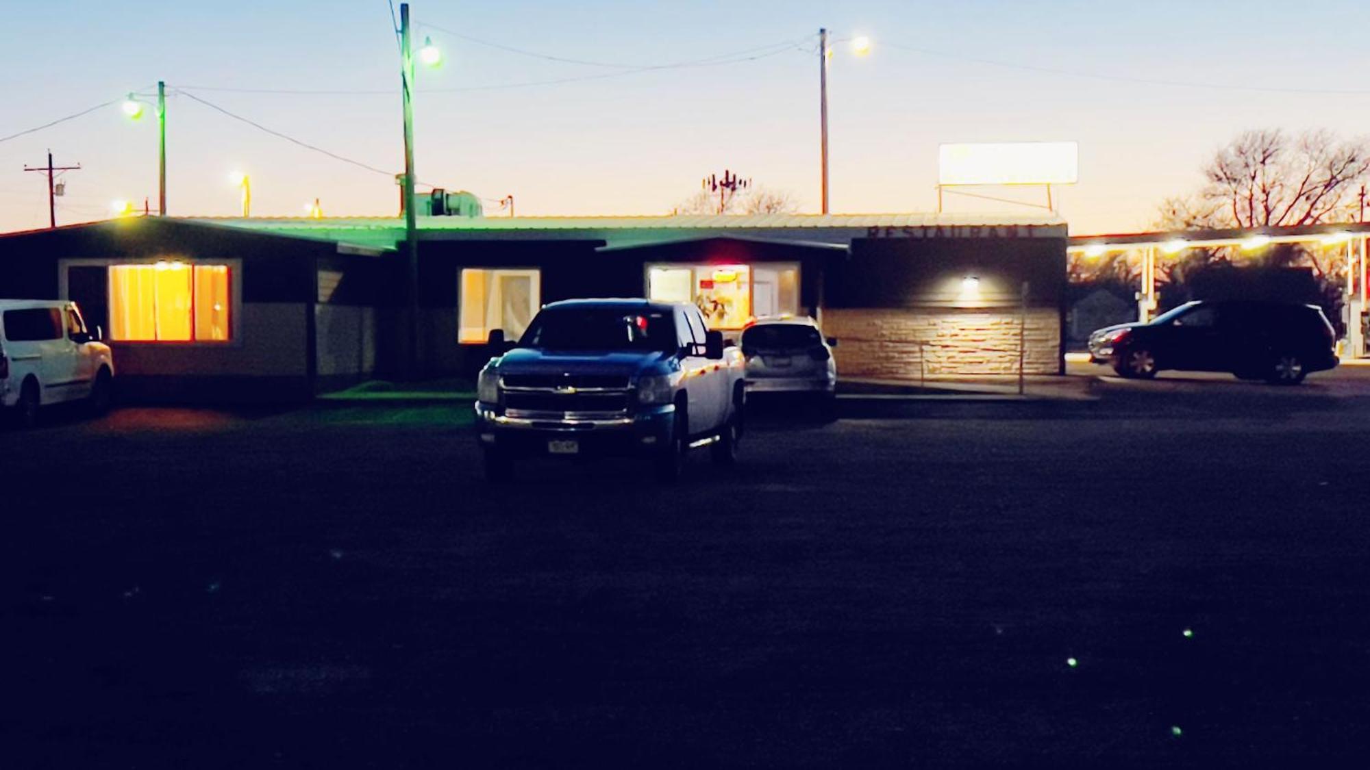 Travelors Lodge Motel & Rv Park Us-287&Us-96 Eads Exterior photo