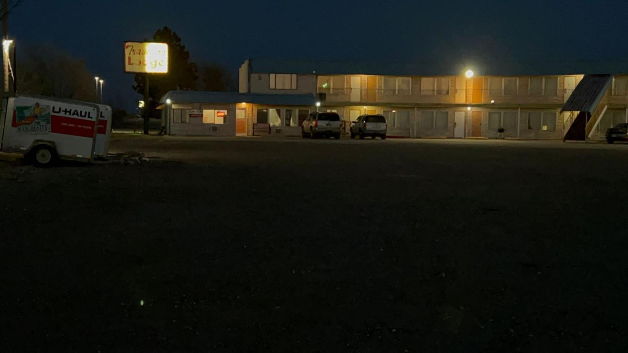 Travelors Lodge Motel & Rv Park Us-287&Us-96 Eads Exterior photo